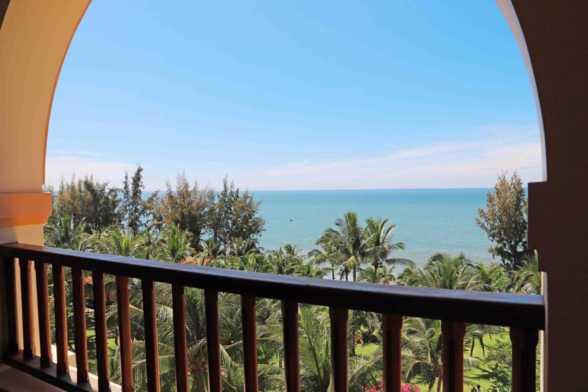 Sunny Beach Resort & Spa Фантхьет Экстерьер фото