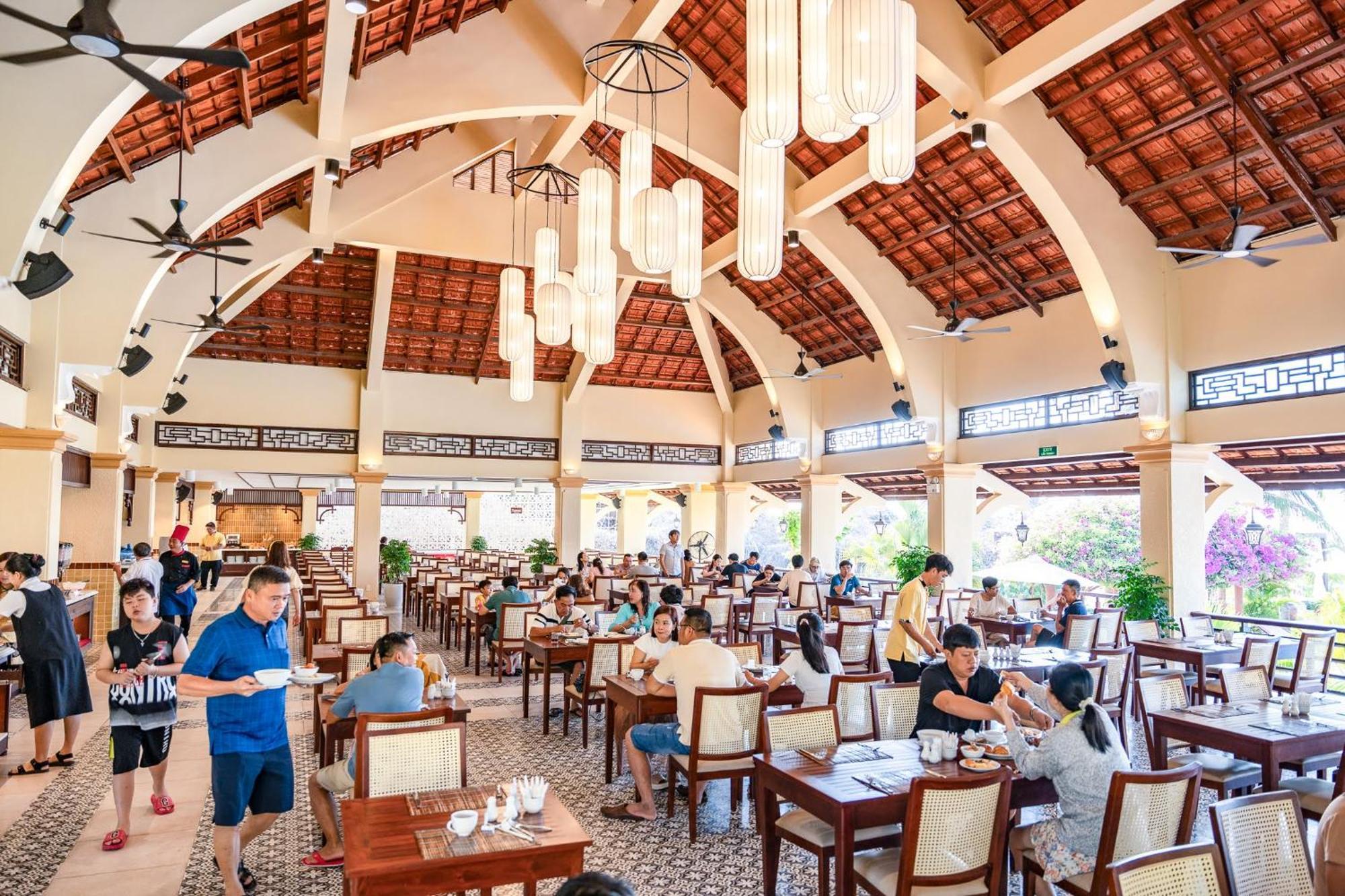 Sunny Beach Resort & Spa Фантхьет Экстерьер фото